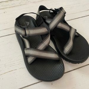 Women’s ozark trail sandals size 8